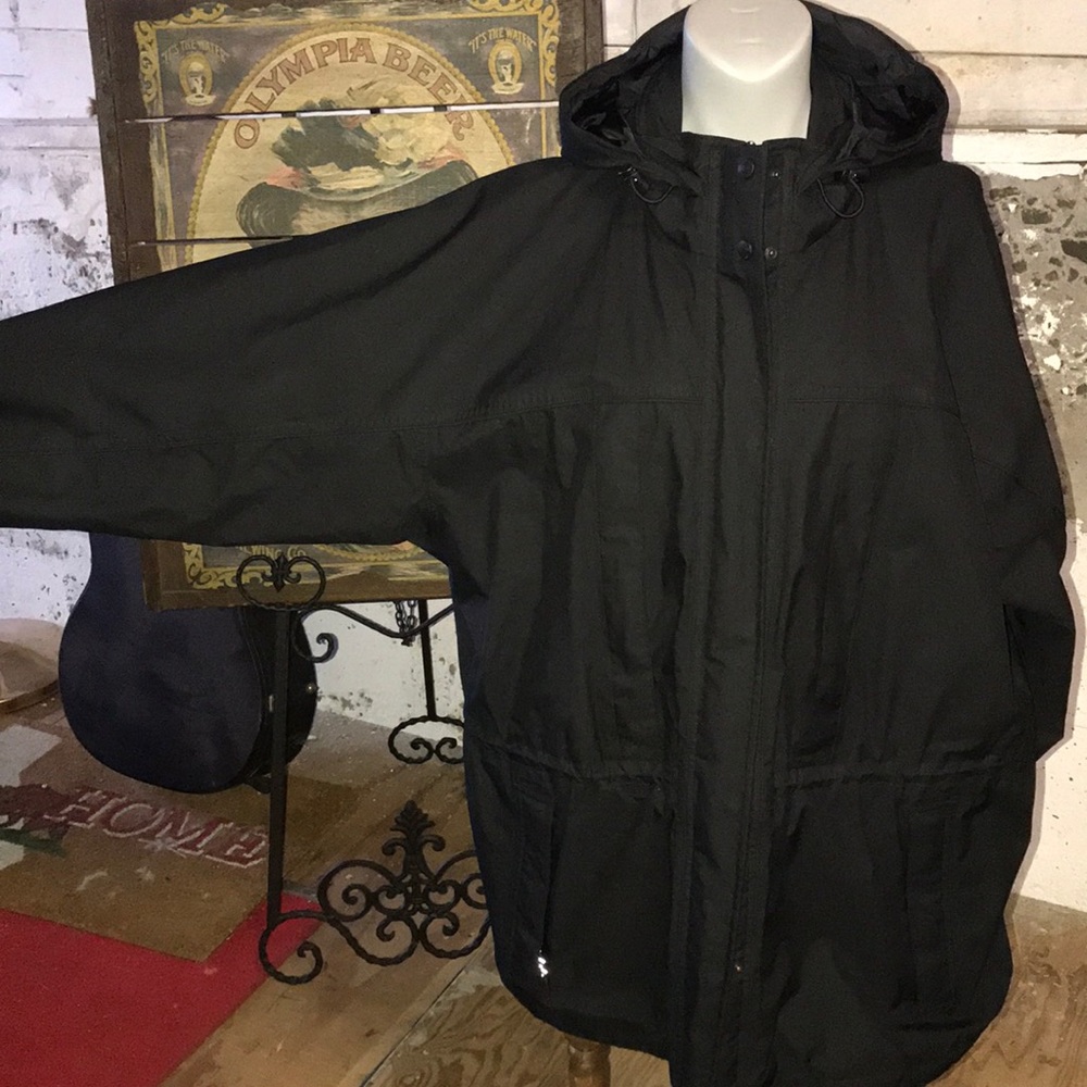 Black water resistant Eddie Bauer coat